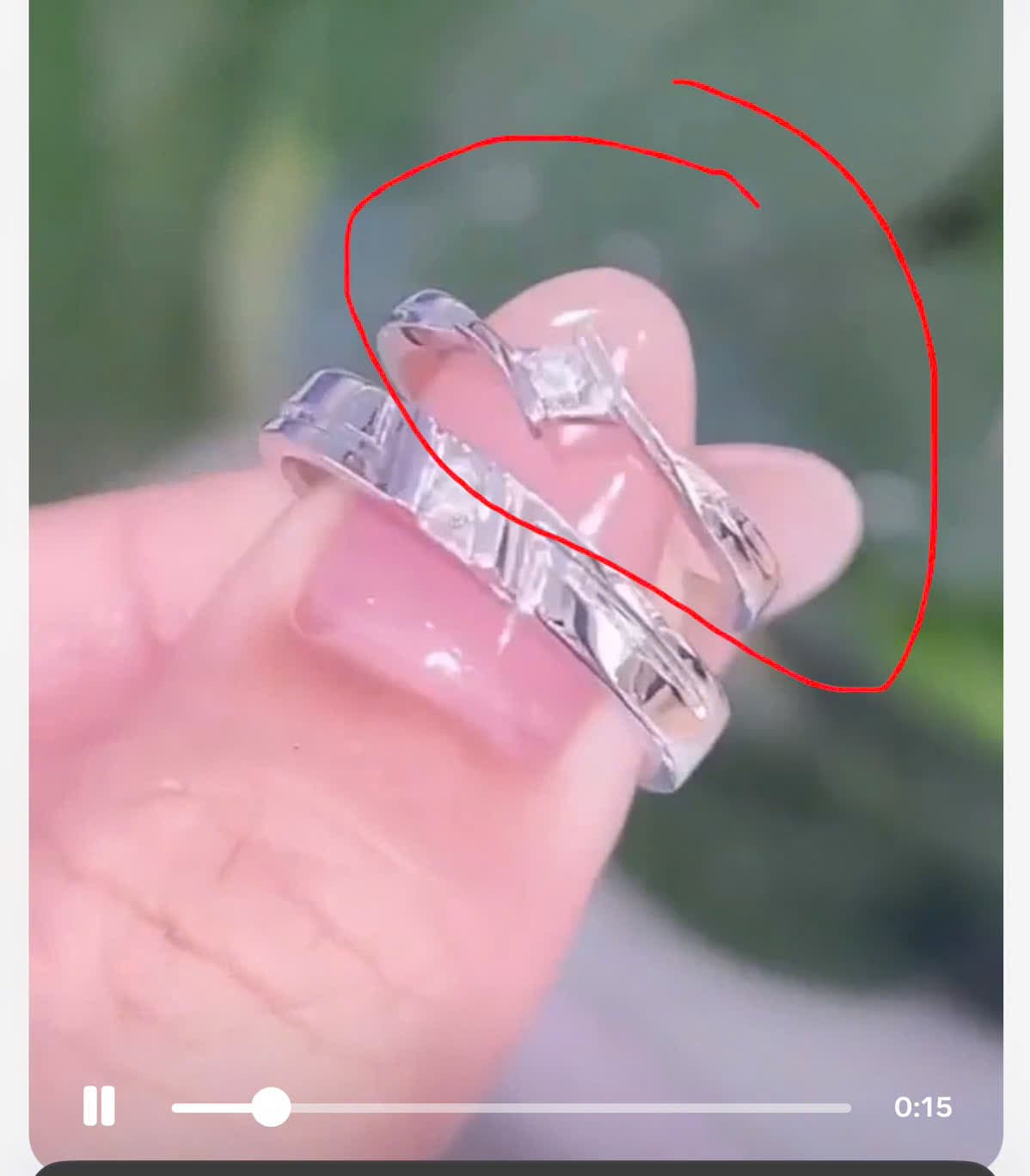 Nhẫn đính tấm